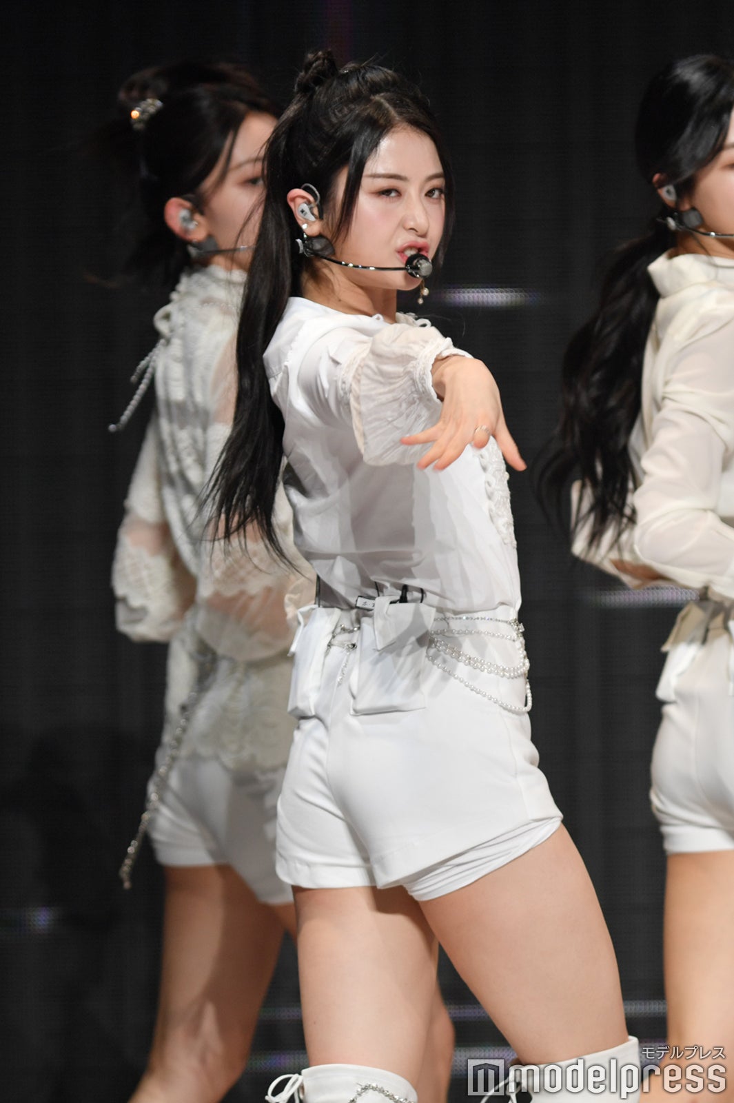 YUNJIN  （C）モデルプレス