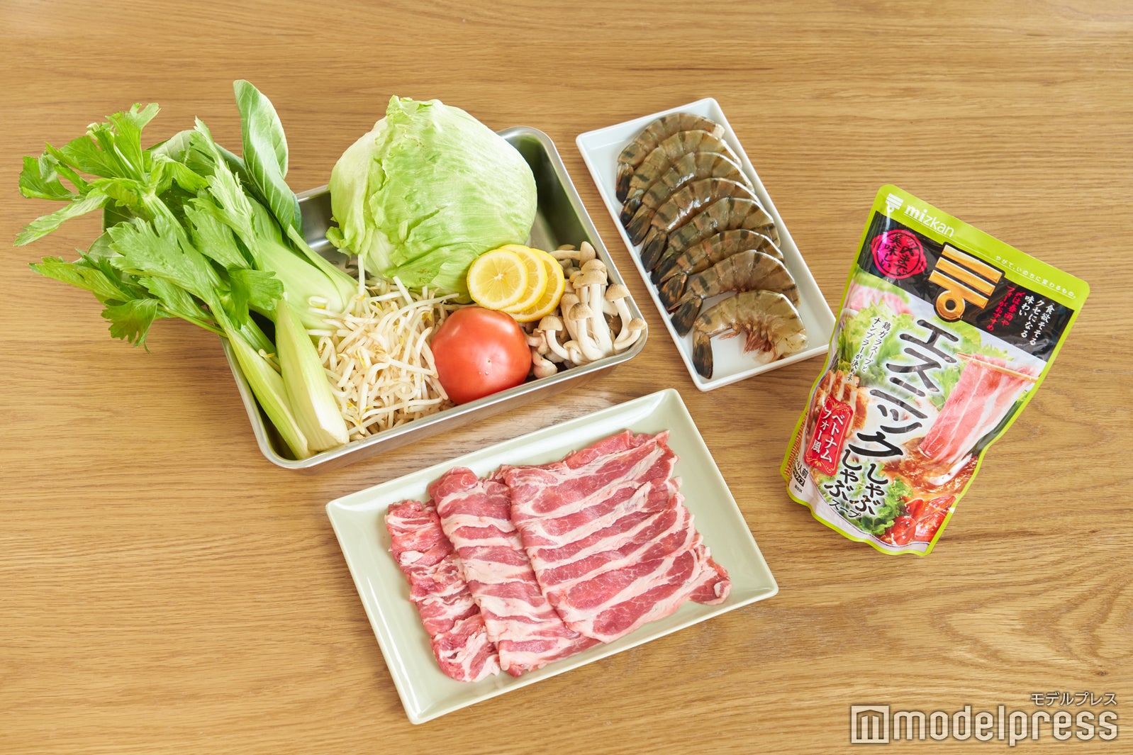 （C）モデルプレス