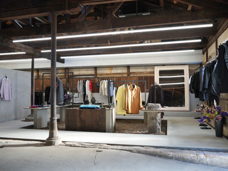 藤井大丸から西陣の住宅街へ 京都のセレクト「スタクタイル」 屋号変更でプレオープン