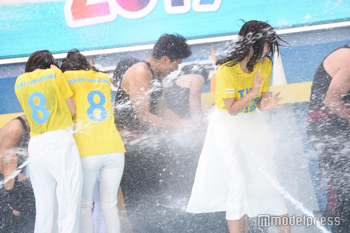 ドッキリの様子 (C)モデルプレス