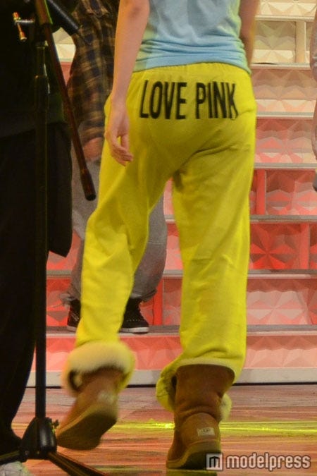 前田敦子が着用していた「ヴィクトリアズ・シークレット 」の「PINK」シリーズ