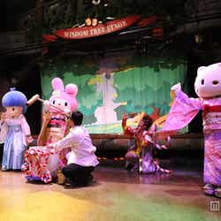 晴れ着姿で餅をつくマイメロディ/(C)2013 SANRIO CO.,LTD.