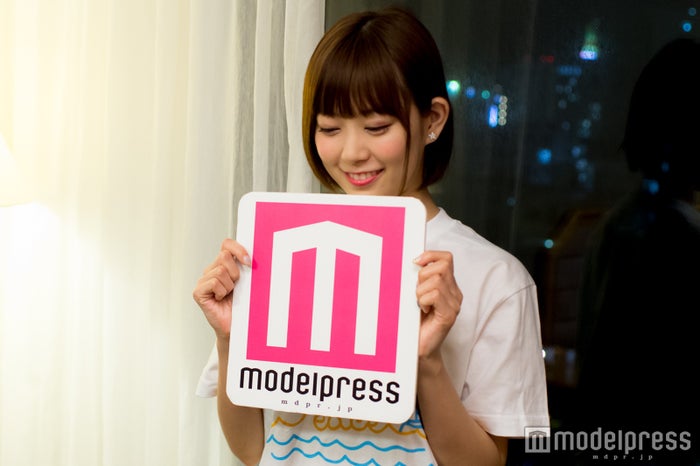 渡辺美優紀 バッサリヘアが 可愛さ倍増 と反響 ショートにした本音を沖縄で直撃 みるきー オトナ行き Vol 34 モデルプレス 渡辺美優紀 バッサリヘアが 可愛さ倍増 と反響 ショートにした本音を沖縄で直撃 みるきー オトナ行き Vol 34 モデルプレス
