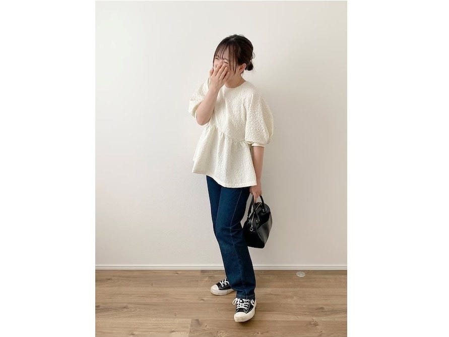 トレンドや甘めアイテムなど華やかなものがそろうtitivate  出典：WEAR