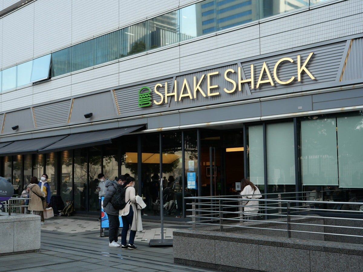 シェイクシャックみなとみらい 外観