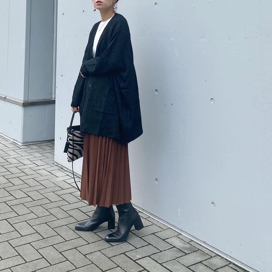 美脚レベル高すぎ Zara 高評価 黒ブーツ コーデ モデルプレス