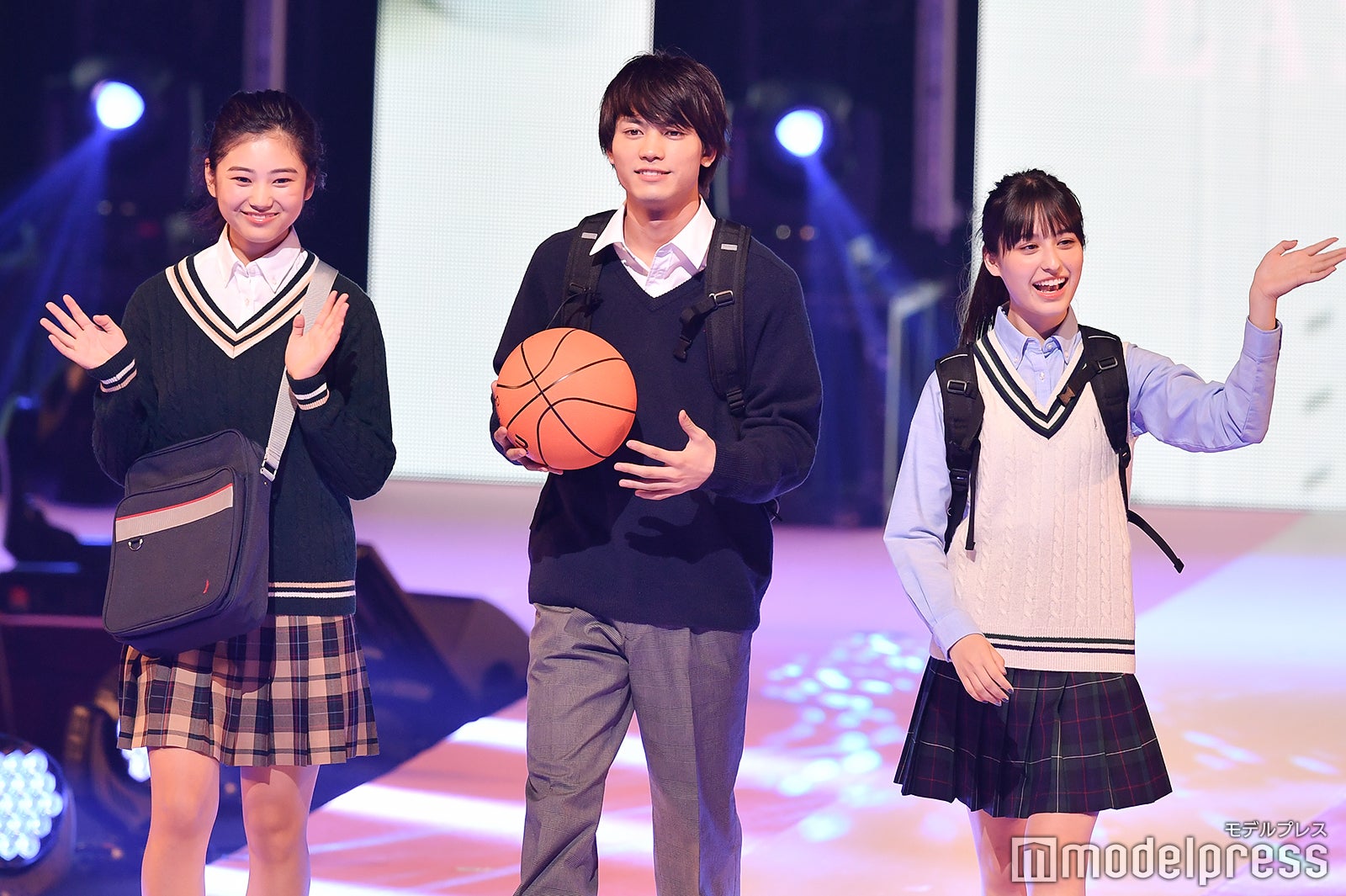 木内舞留・板垣瑞生・岡本莉音（C）モデルプレス