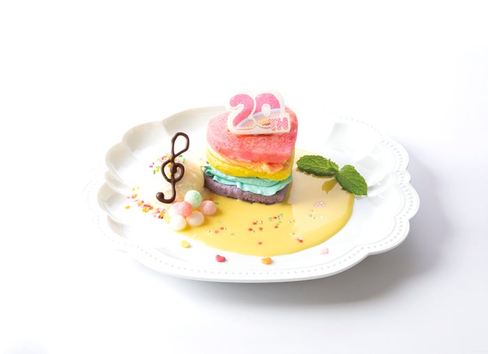 魔女見習いのレインボーパンケーキ1,190円（C）東映アニメーション