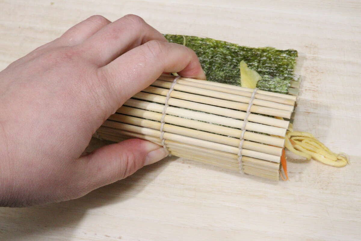 ダイソー　ミニ手巻きすしセット　巻き方