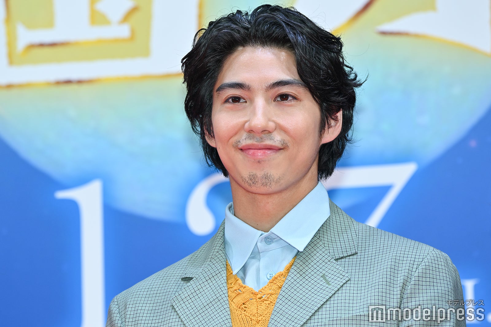 賀来賢人、元バスケ部の腕前披露にファン歓喜「上手すぎる」「バスケ男子最高」