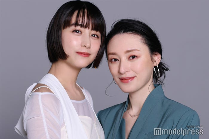 山本美月、栗山千明(C)モデルプレス