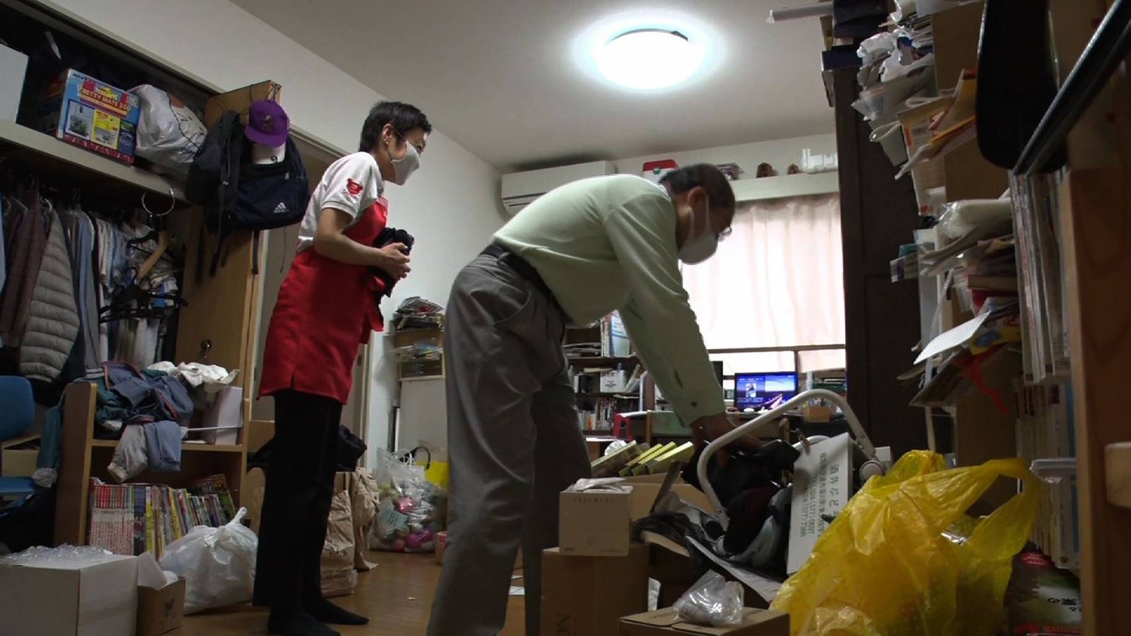 お手伝いさんを雇った桐谷さん （C）日本テレビ