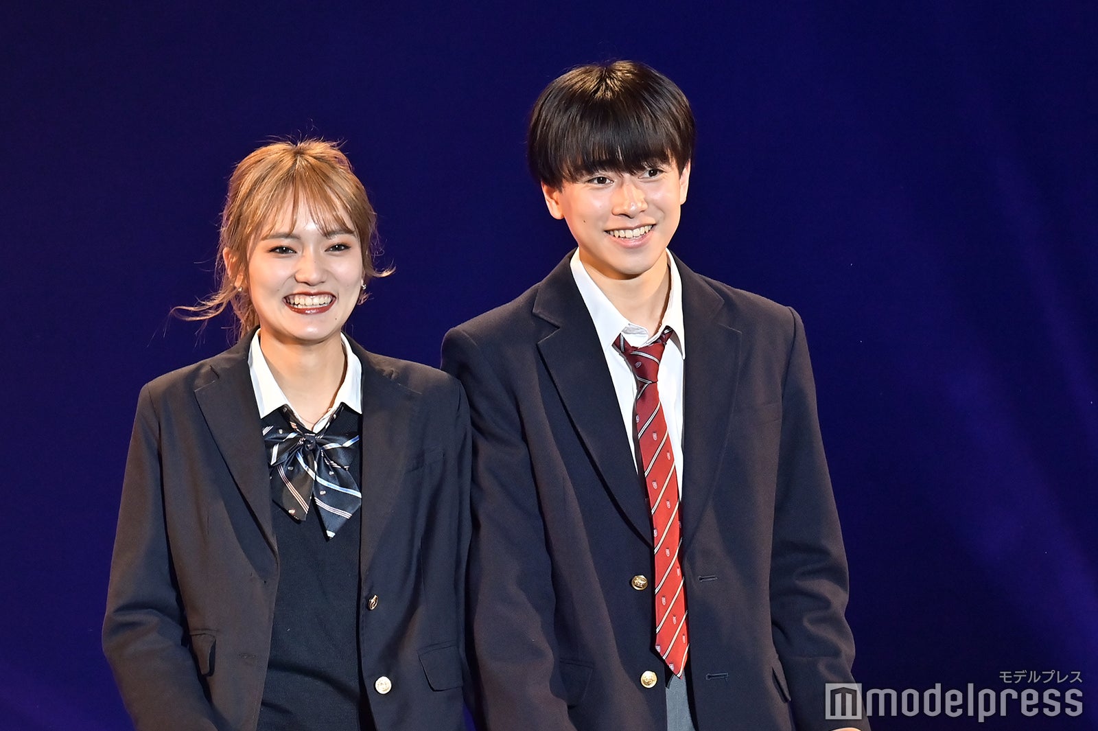 「今日好き」“じゅんみず”カップルが熱いハグ「オールで電話」に会場驚き＜超超十代－ULTRA TEENS FES－2022＠TOKYO＞