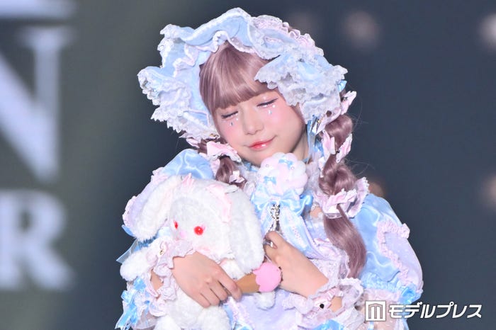 あいす(C)モデルプレス