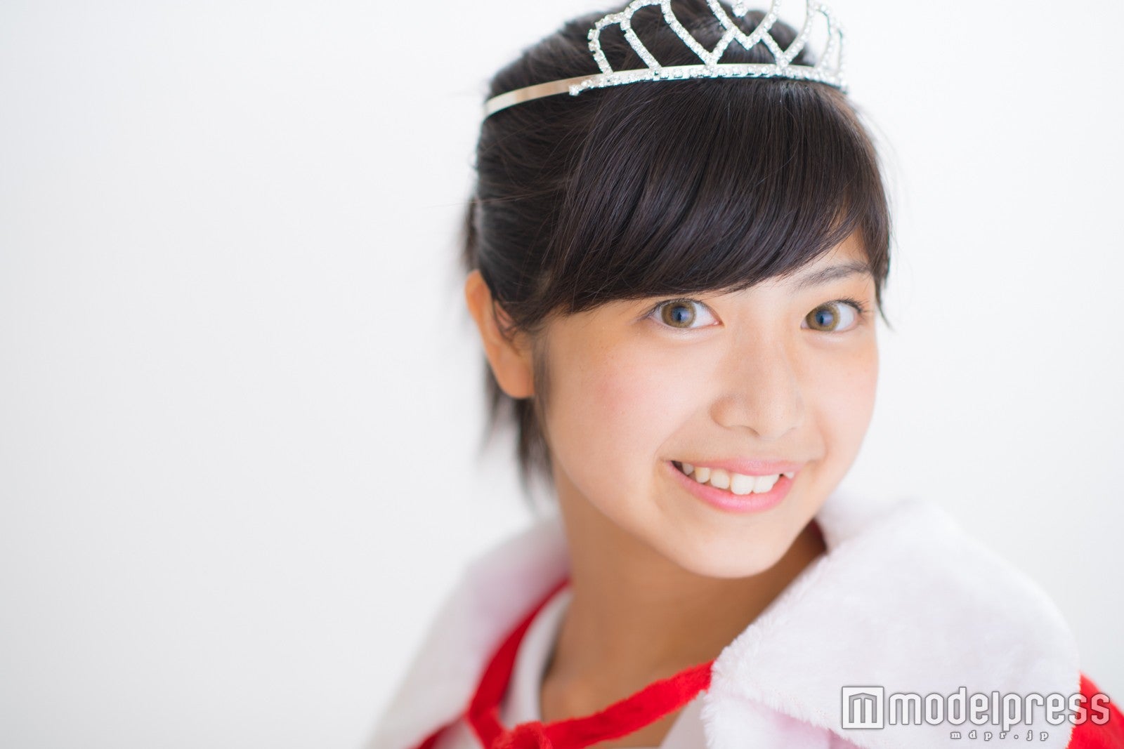 グランプリに輝いた吉田莉桜（りおちょん）さん／「高一ミスコン」（C）モデルプレス