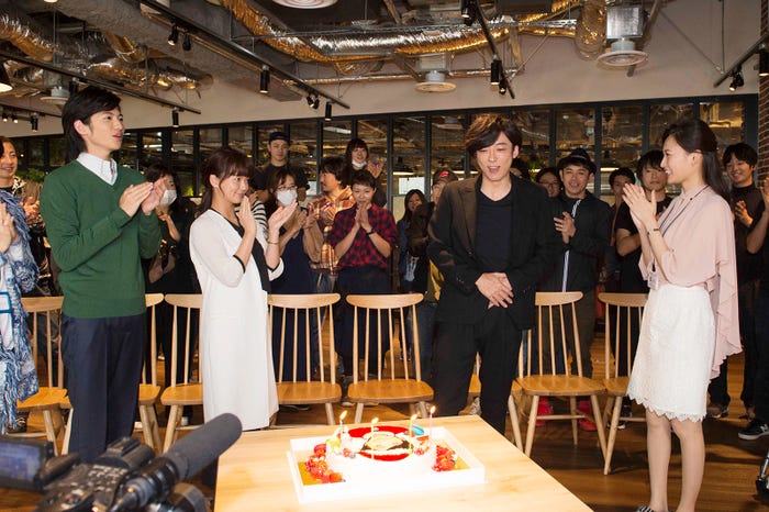 バースデーサプライズの模様(画像提供:関西テレビ)