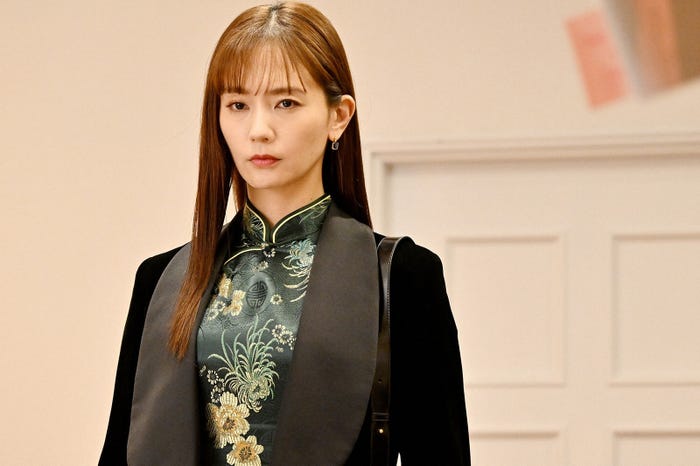 中村ゆり/「クロサギ」第5話より(C)TBS