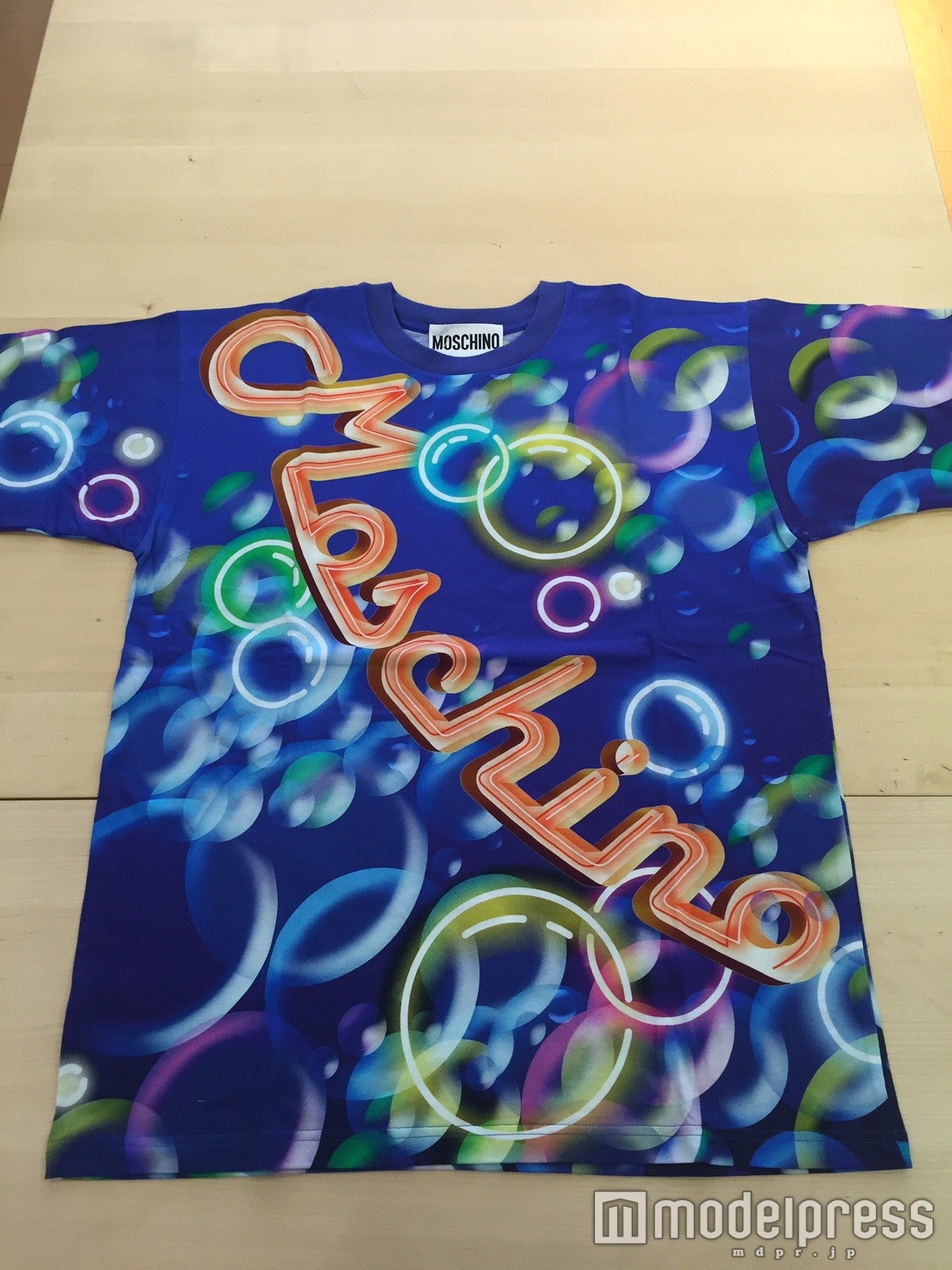 SHINeeテミン×MOSCHINO、新宿にポップアップストアが登場 - モデルプレス