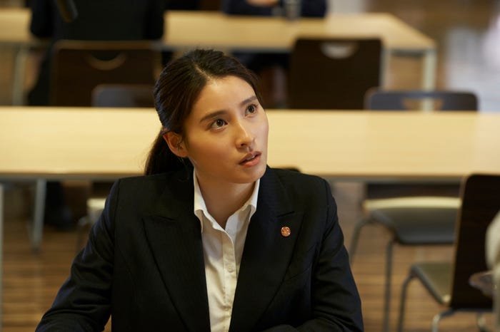 土屋太鳳「警部補ダイマジン」第2話より(C)テレビ朝日