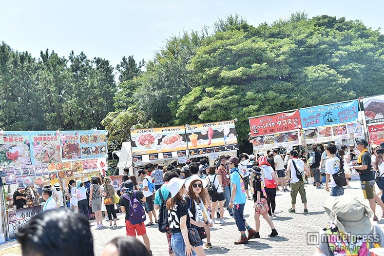 「MARINE STAGE」付近に設けられたフードエリア