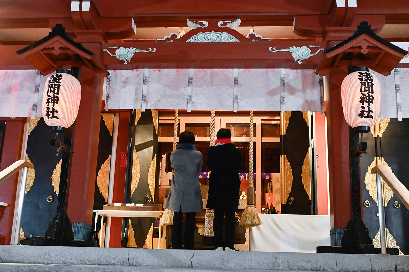 林遣都、田中圭「おっさんずラブ-リターンズ-」第1話（C）テレビ朝日