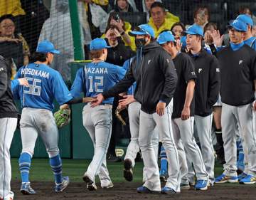 日本ハム・新庄監督、交流戦2連勝に「乗っていけそう」ダメ押し点演出の五十幡の快足内野安打に「ピノなんで」