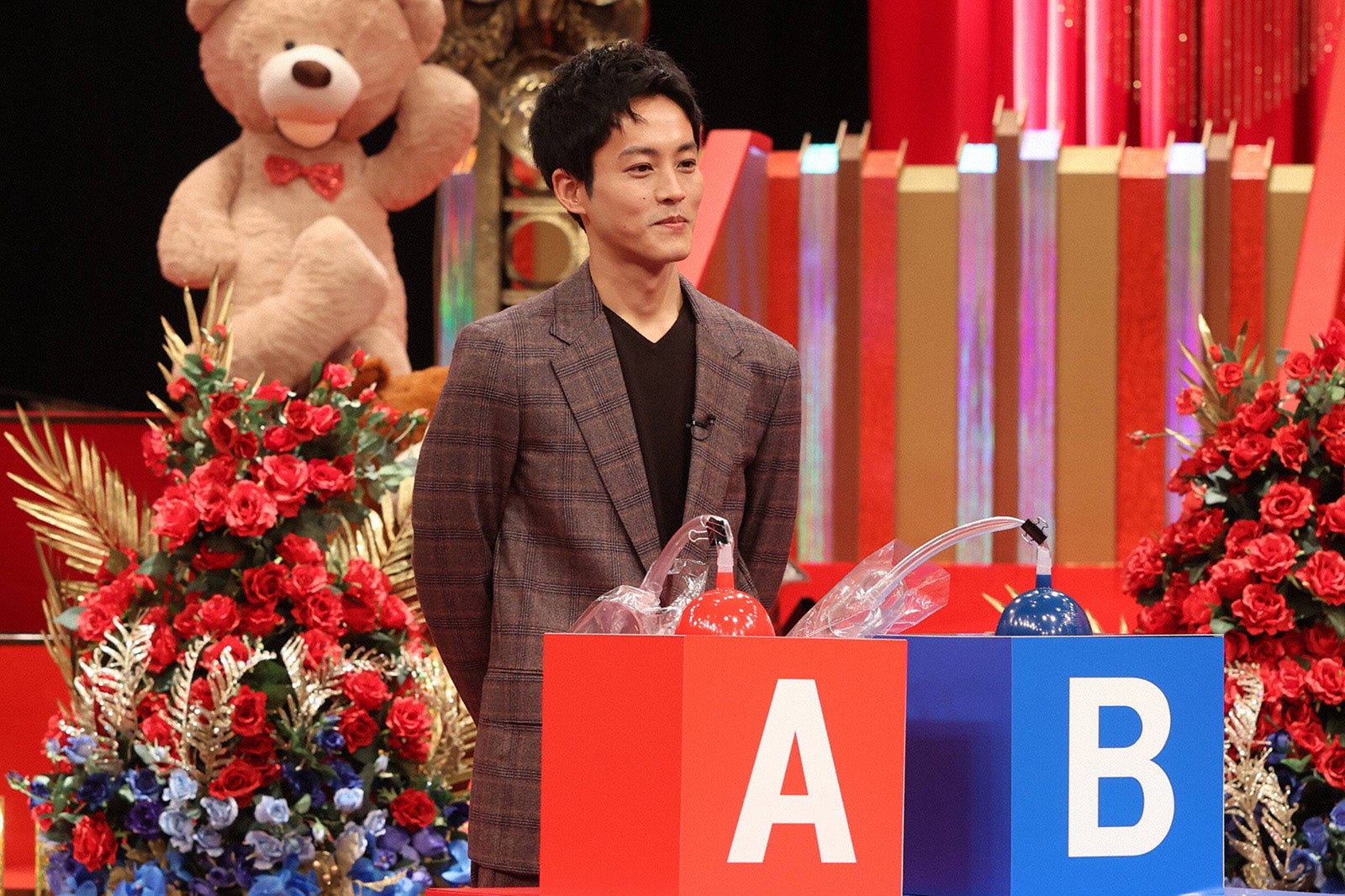 松坂桃李、激臭に耐える 有吉弘行をだませたら「俳優としてのステージが上がる」