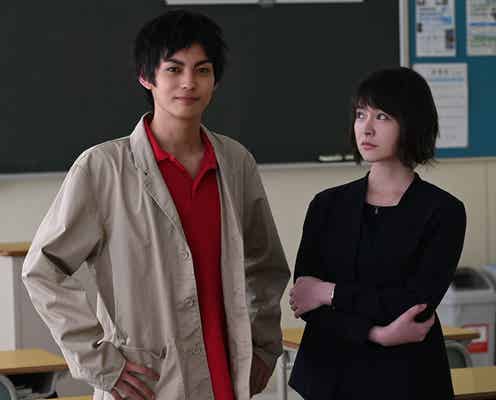 神尾楓珠、“ポンコツ教師役”でドラマ主演決定 貫地谷しほりと共演<顔だけ先生>