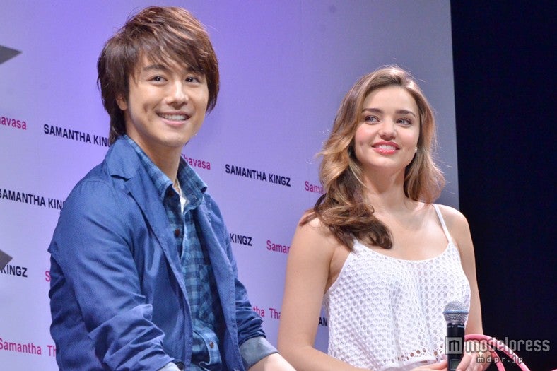 【左から】EXILEのTAKAHIRO、ミランダ・カー