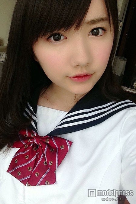 女子高校生企業家の椎木里佳