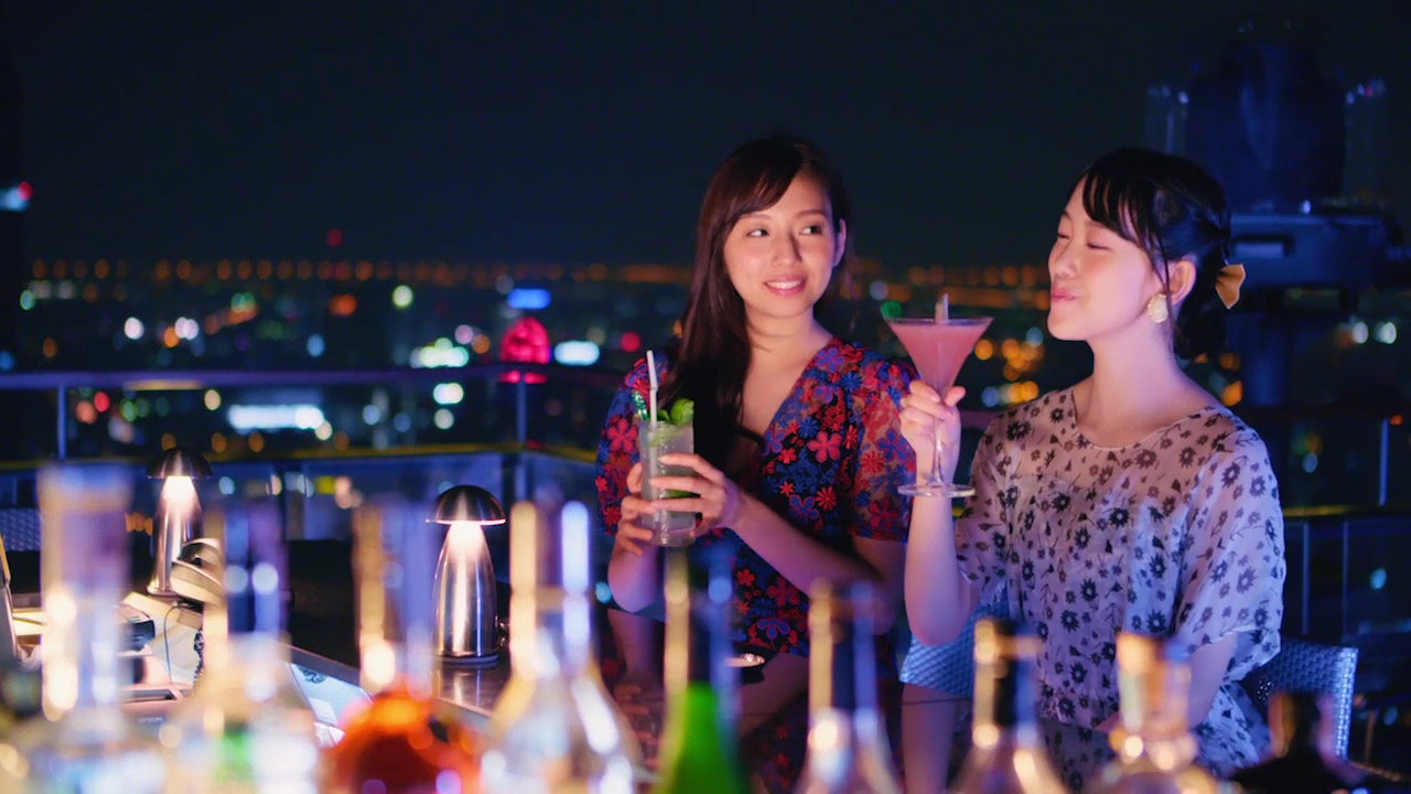 新内眞衣、堀未央奈／バンコク（提供画像）