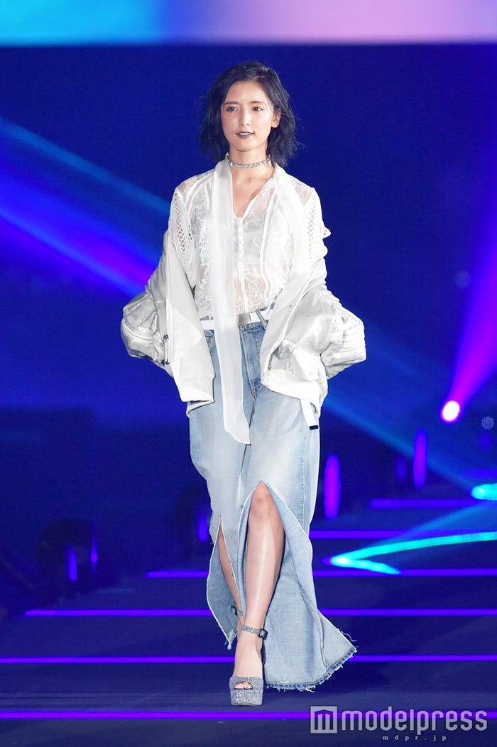 藤井萩花 (C)モデルプレス