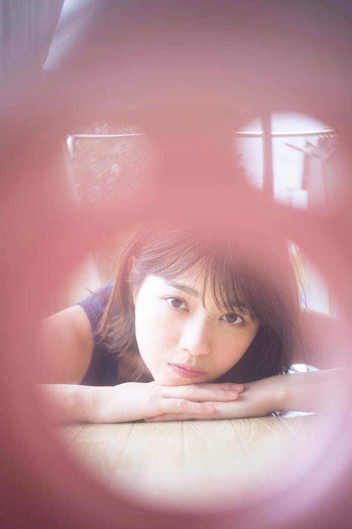 西野七瀬(C)佐藤佑一、光文社