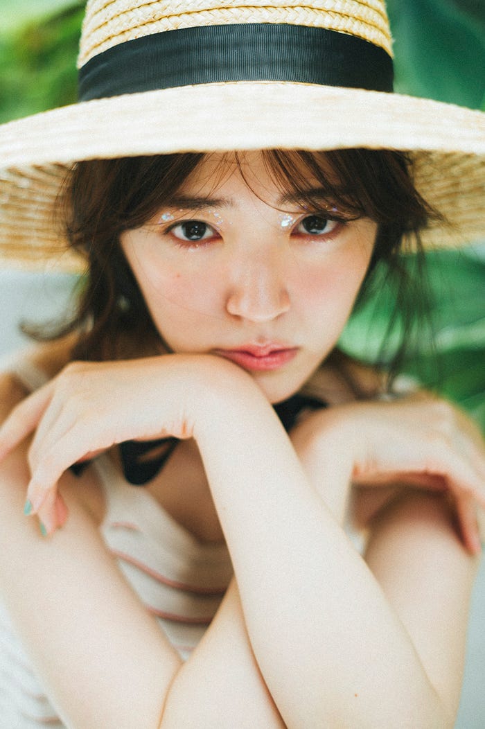 鈴木愛理「iDIMPLE 鈴木愛理プロデュース ナイト&デイ ティントリップベース」(主婦の友社)より/提供画像