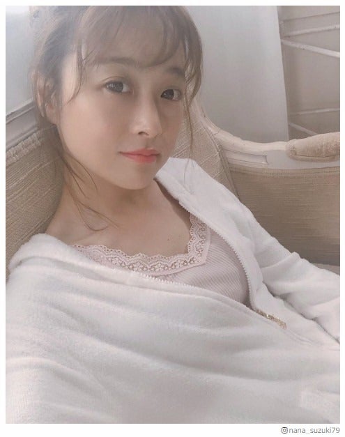 鈴木奈々“すっぴん風”メイク公開「可愛い」「真似したい」の声