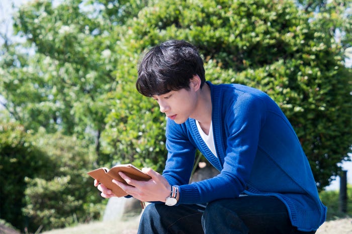 (C)「君と100回目の恋」製作委員会