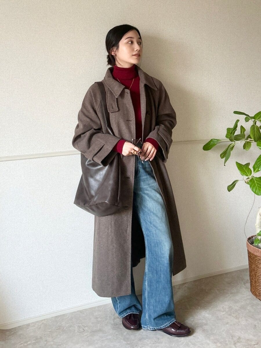 2026大人女性おすすめ赤タートルデニムコーデ