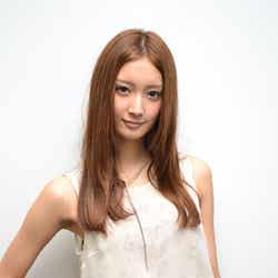 インタビューに応じてくれた菜々緒