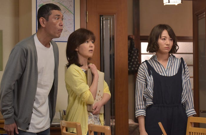 オフの日はナチュラルコーデが定番/『ボク、運命の人です。』第3話より(画像提供:日本テレビ)