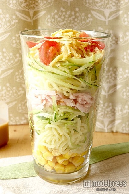 Chinese noodle salad tumbler lunch