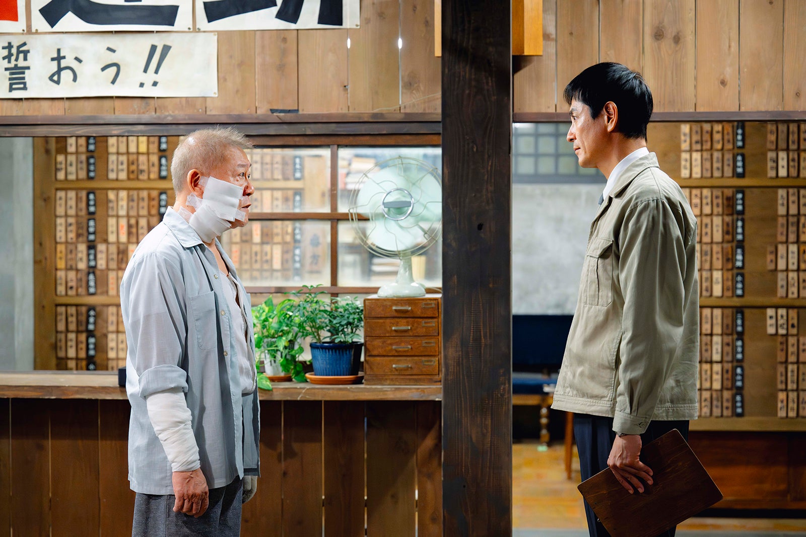 國村隼、沢村一樹「海に眠るダイヤモンド」第7話（C）TBSスパークル／TBS