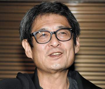 亡き父・正一さんの思いも背負って 長男で俳優の金田賢一が6.7神宮で始球式の大役 ヤクルトが発表 「父が生きていたら何としても投げたでしょう」