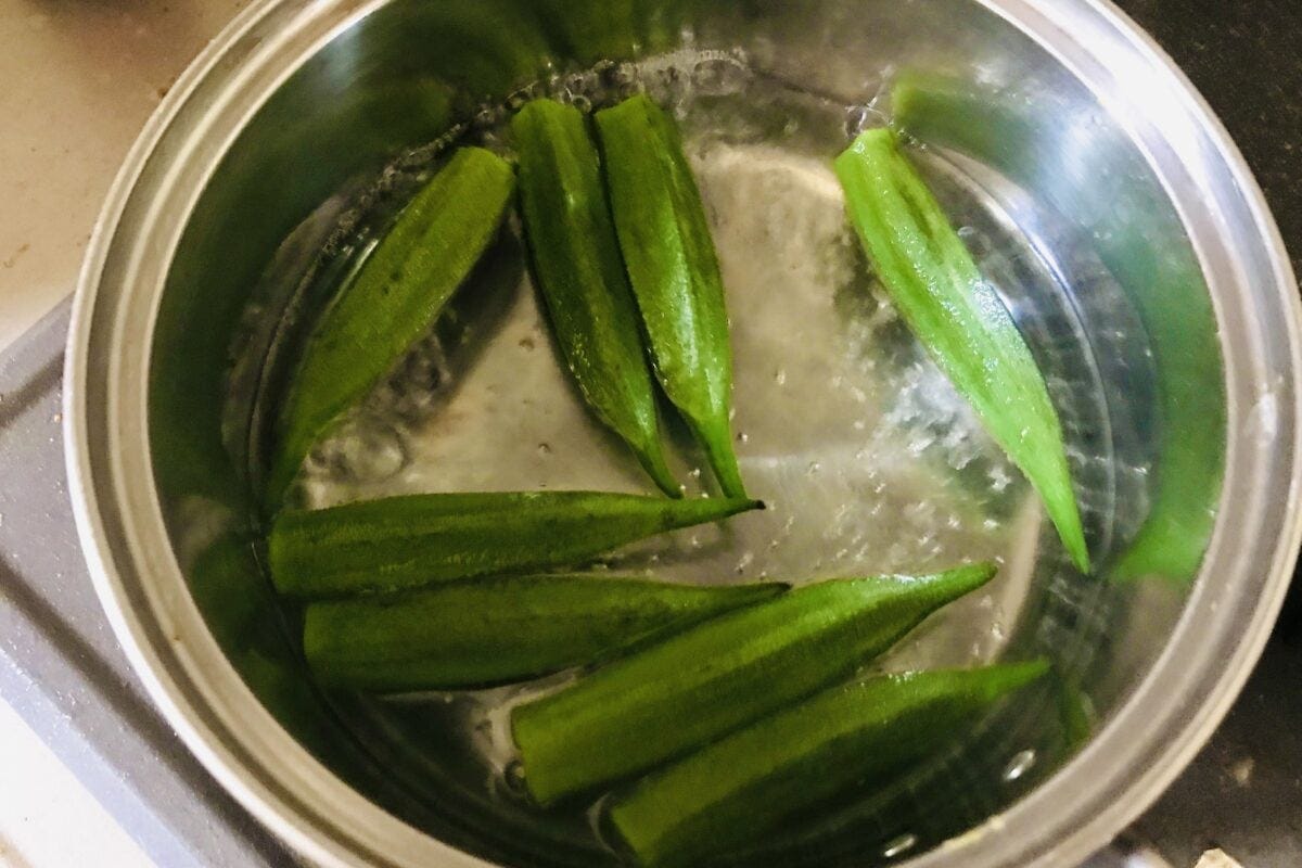 オクラの春巻き