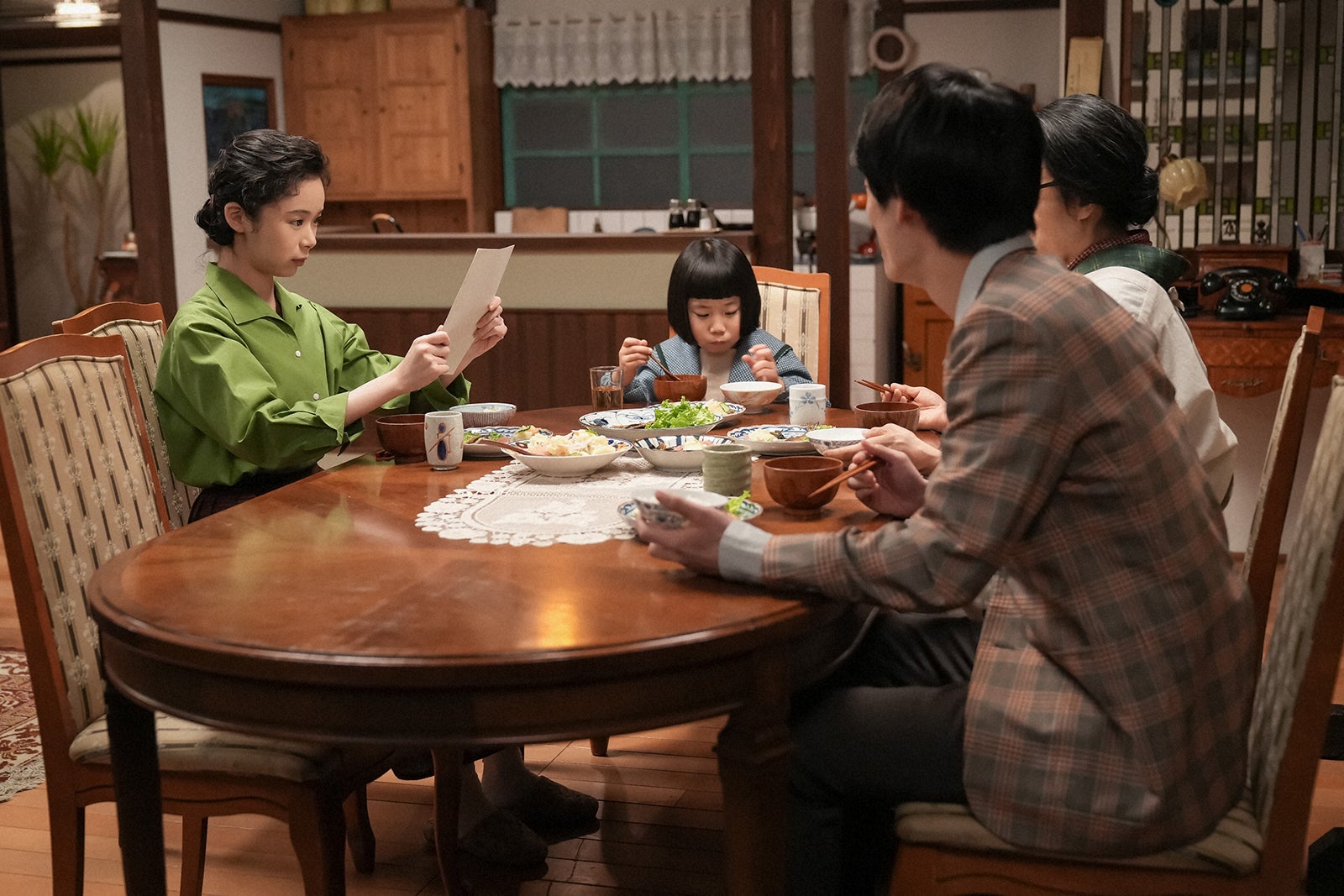 趣里、小野美音、木野花、三浦獠太「ブギウギ」第109話（C）NHK