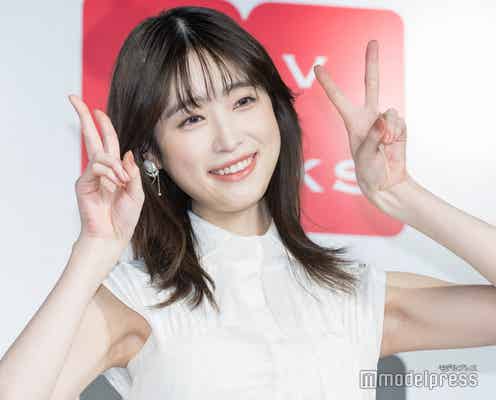 高橋ひかる、最新カレンダー撮影で“意識”した女性芸人とは ミニ丈からスラリ美脚披露