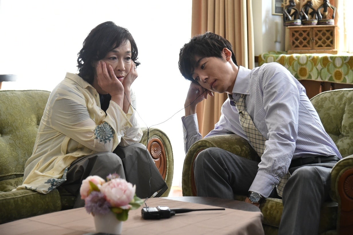 （左から）キムラ緑子、高橋一生（画像提供：関西テレビ）