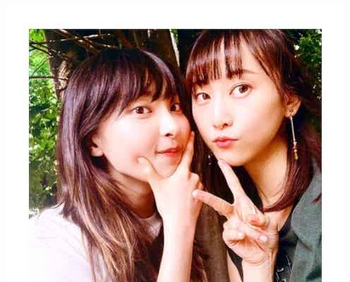 松井玲奈&家入レオ、密着2ショット公開「レナレオコンビ最強」「かわいすぎ」
