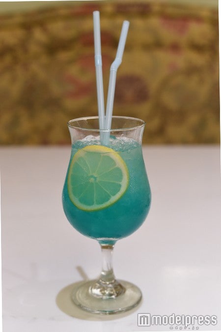 混ぜると爽やかなカラーに（C）モデルプレス