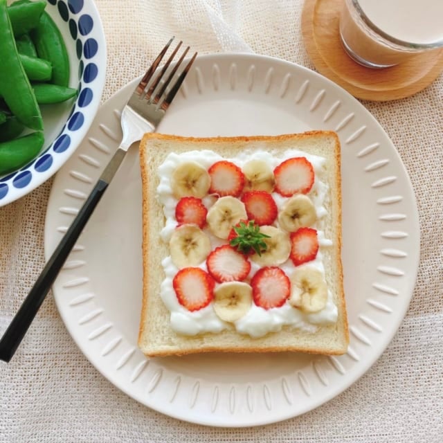 ダイソーの食器でお家カフェが即完成します。