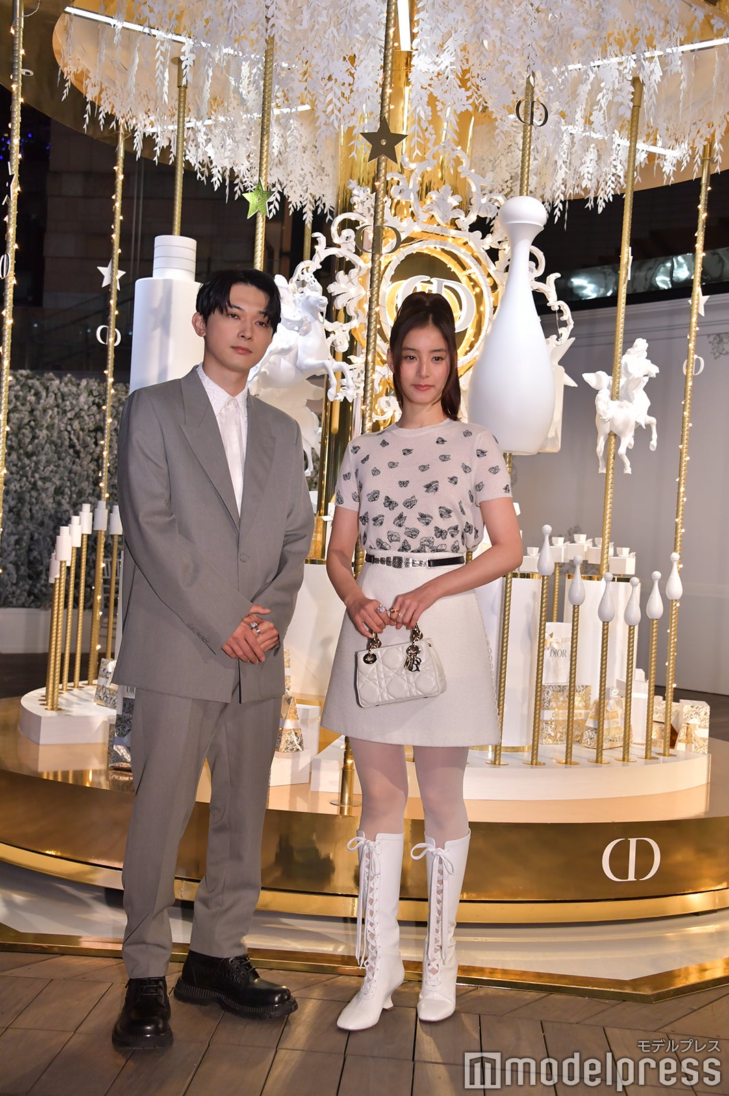 吉沢亮、新木優子（C）モデルプレス